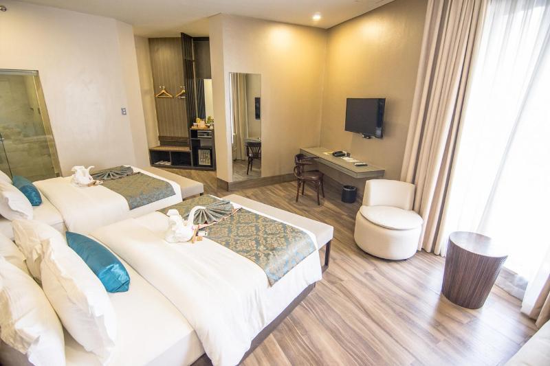 Goldberry Lite Hotel Iloilo City Exteriör bild