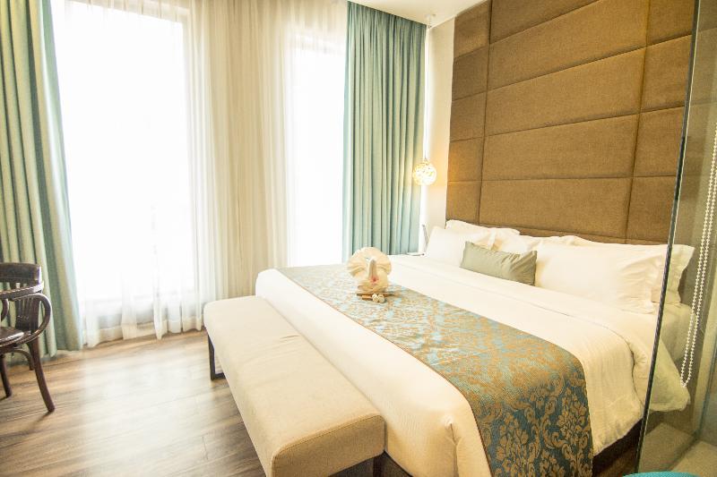 Goldberry Lite Hotel Iloilo City Exteriör bild