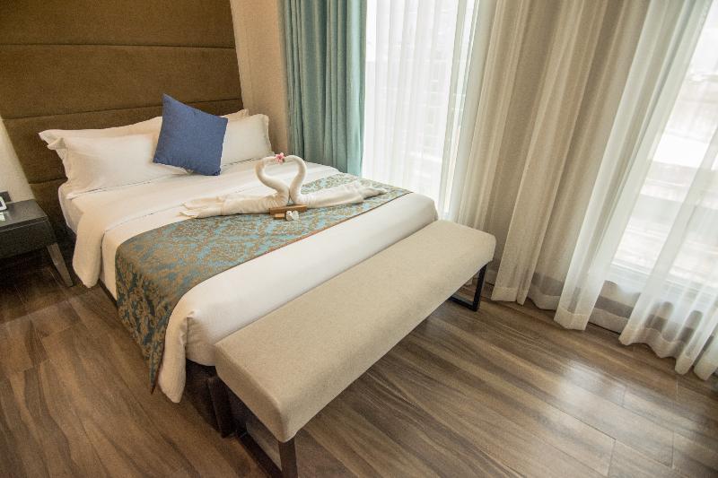Goldberry Lite Hotel Iloilo City Exteriör bild
